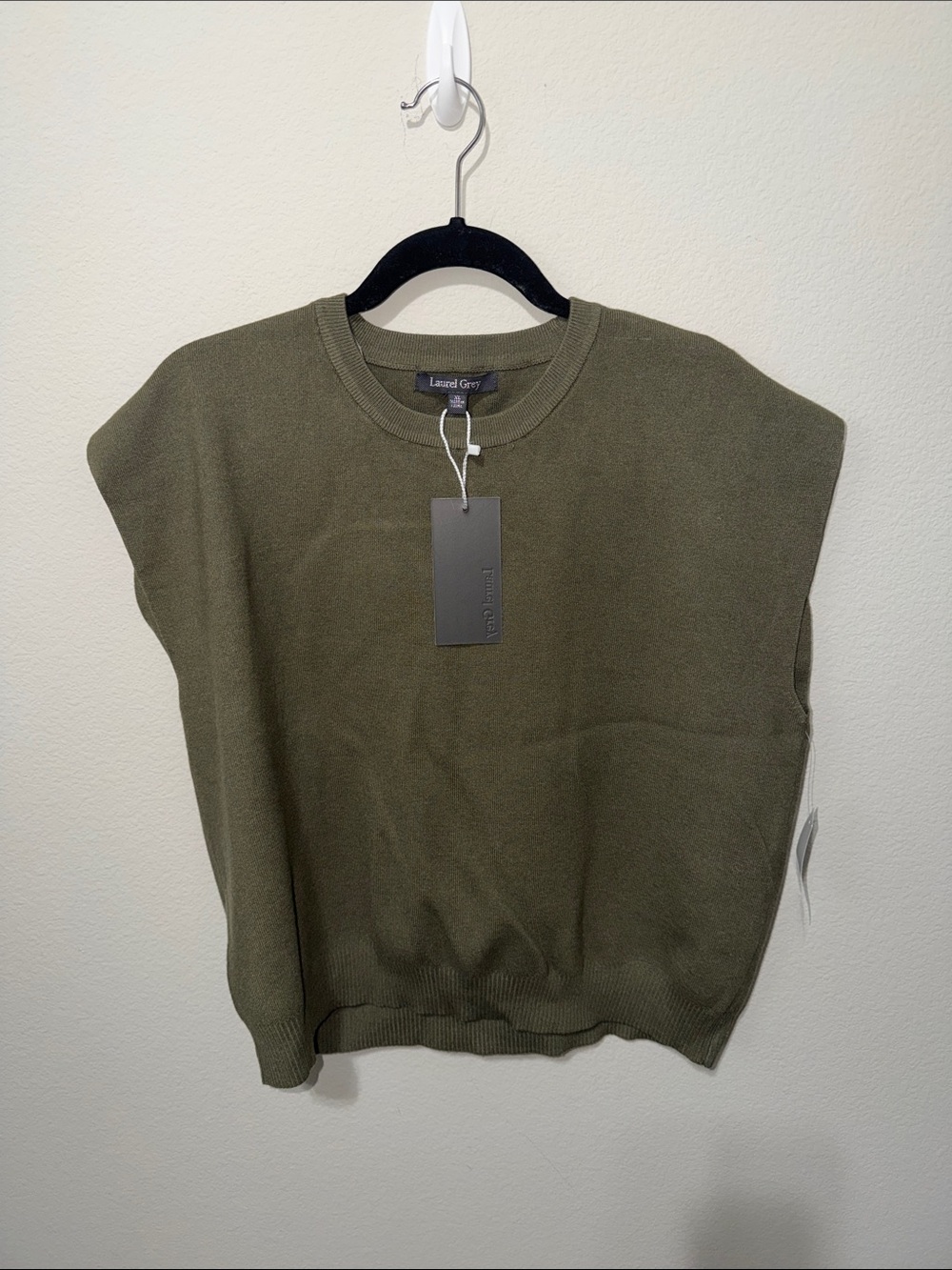 Olive Crewneck Sweater Vest for Women. SU1